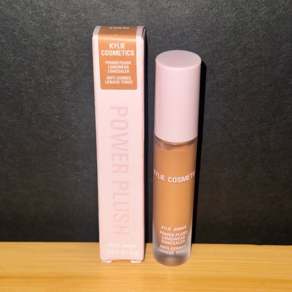 Kylie Cosmetics Other - Kylie Cosmetics Power Plush Concealer - 7WN